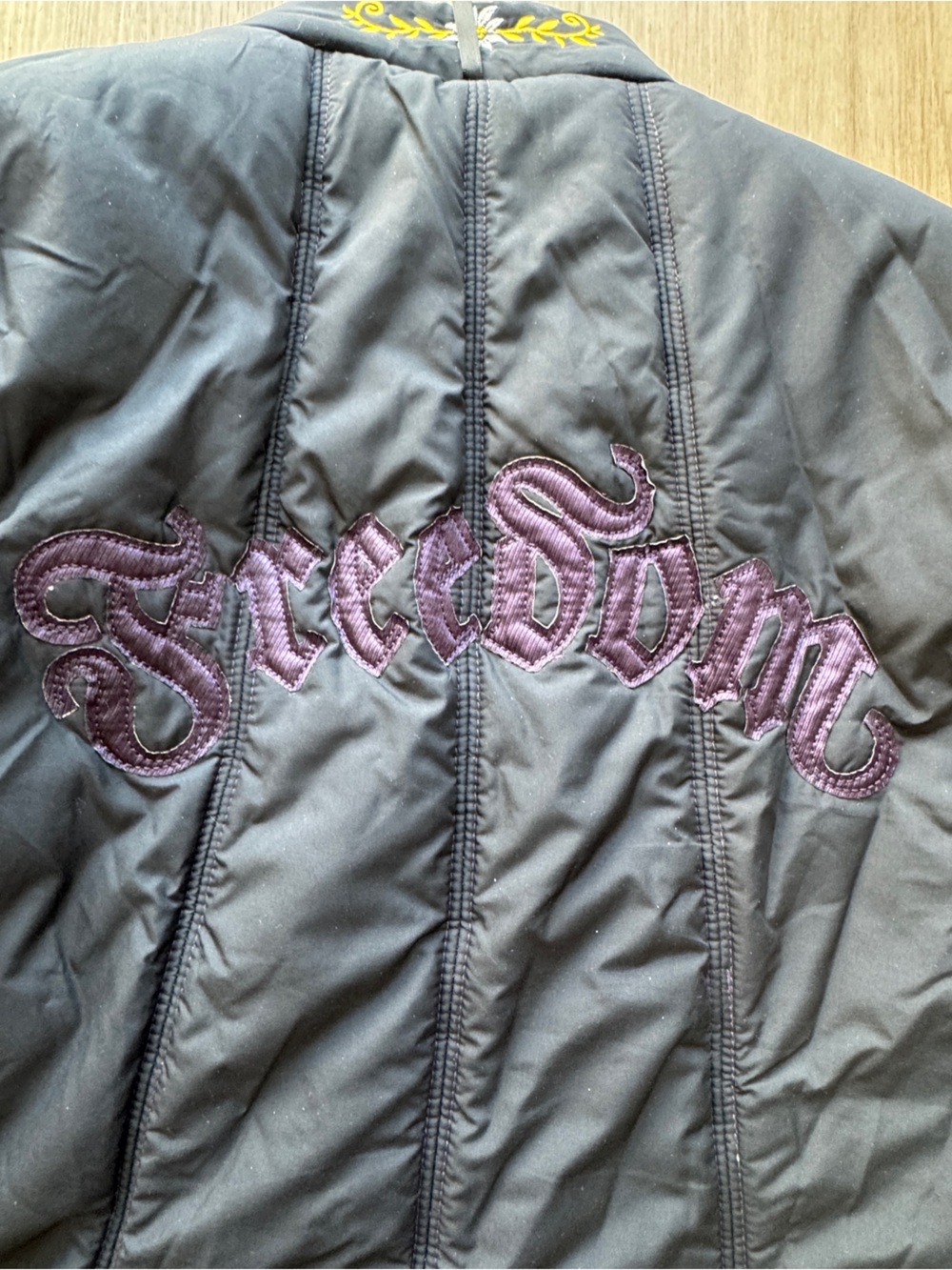 Vintage Alp-n-Rock Reversible "Freedom" Embroidered Puffer Vest Size 3 (Med) Y2K - Picture 12 of 12